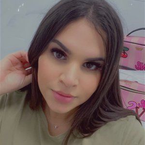 Meet your Posher, Lilly